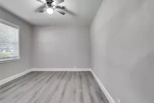 203 22nd Ave N, Texas City, TX 77590 - Photo 13