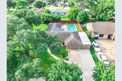 203 22nd Avenue N, Texas City, TX 77590 - Photo 25