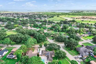203 22nd Ave N, Texas City, TX 77590 - Photo 33
