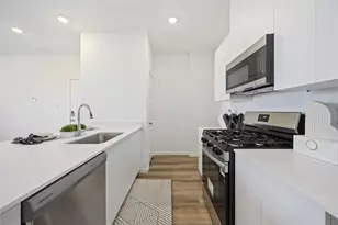 5926 Manning Oaks St, Houston, TX 77091 - Photo 11