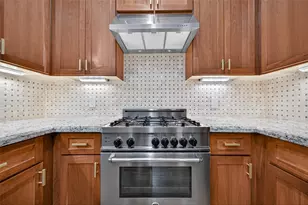 28 Riva Row, Spring, TX 77380 - Photo 13