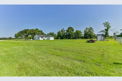 8203 County Road 198, Alvin, TX 77511 - Photo 5