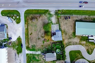 1712 Hwy 87, Crystal Beach, TX 77650 - Photo 41
