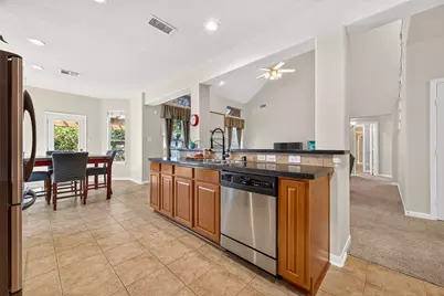 31 W Prairie Dawn Circle, Conroe, TX 77385 - Photo 13