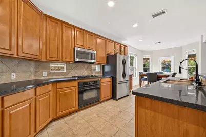 31 W Prairie Dawn Circle, Conroe, TX 77385 - Photo 11