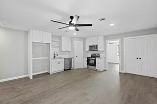 6121 Ridgemont St, Houston, TX 77087 - Photo 3