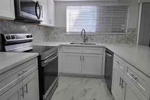 12177 Sharpview Dr, Houston, TX 77072 - Photo 1