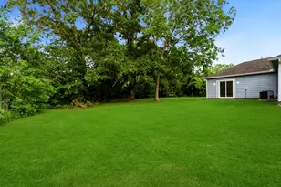 609 Washington Ave, Anahuac, TX 77514 - Photo 41
