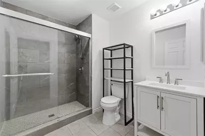 609 Washington Avenue, Anahuac, TX 77514 - Photo 29