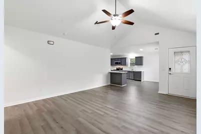 609 Washington Avenue, Anahuac, TX 77514 - Photo 11