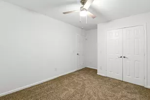 609 Washington Ave, Anahuac, TX 77514 - Photo 37