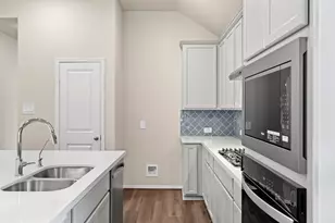 22423 Sawmill Pass Ln, Porter, TX 77365 - Photo 5