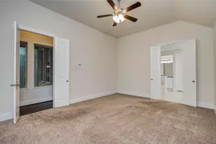 10202 S Goshawk Trl, Conroe, TX 77385 - Photo 19