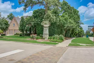 10202 S Goshawk Trl, Conroe, TX 77385 - Photo 3