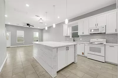 7602 Avenue J, Houston, TX 77012 - Photo 7