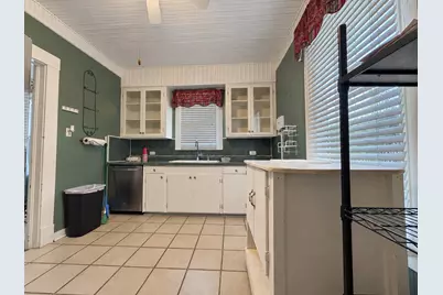4417 Avenue O 1/2, Galveston, TX 77550 - Photo 13