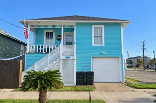 4417 Ave O 1/2, Galveston, TX 77550 - Photo 1
