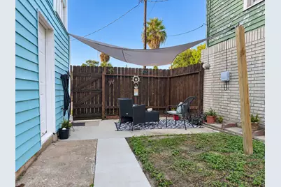 4417 Avenue O 1/2, Galveston, TX 77550 - Photo 3