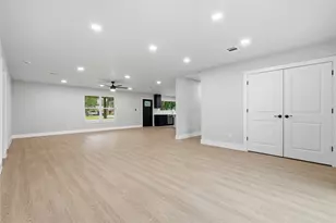 [Address not provided], Beaumont, TX 77713 - Photo 9