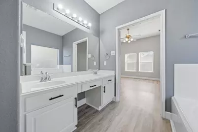 2810 Lockeridge Pines Drive, Spring, TX 77386 - Photo 17