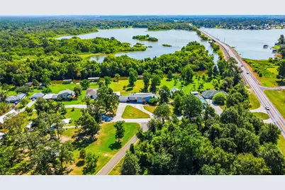 146 Creekside Drive, Onalaska, TX 77360 - Photo 9