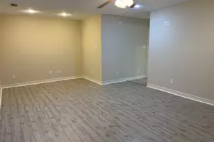 2402 Cypress St, Galveston, TX 77551 - Photo 7