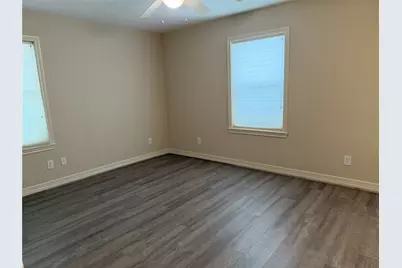 2402 Cypress Street, Galveston, TX 77551 - Photo 11
