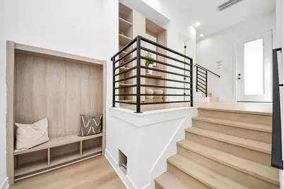 1601 W 25th Street, Houston, TX 77008 - Photo 3