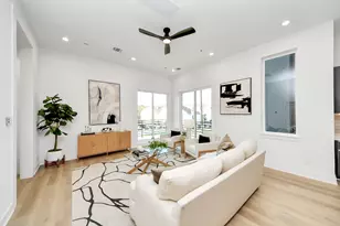 1601 W 25th St, Houston, TX 77008 - Photo 9