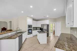 10419 Clubhouse Cir, Magnolia, TX 77354 - Photo 15