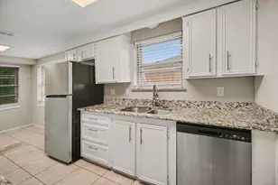 9707 Mackworth Dr, Stafford, TX 77477 - Photo 13