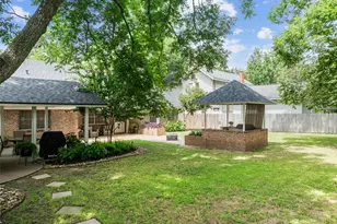 907 E Houston Ave, Crockett, TX 75835 - Photo 23