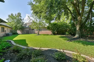 3522 Emerald Falls Ct, Houston, TX 77059 - Photo 33