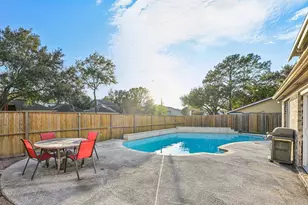 2918 Crest Park Dr, Houston, TX 77082 - Photo 31