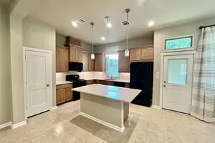 110 Handley Dr, Montgomery, TX 77316 - Photo 3