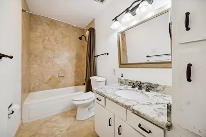 13050 Trail Hollow Drive, Houston, TX 77079 - Photo 27