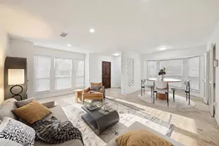 13050 Trail Hollow Dr, Houston, TX 77079 - Photo 3