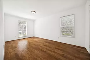 13050 Trail Hollow Dr, Houston, TX 77079 - Photo 19