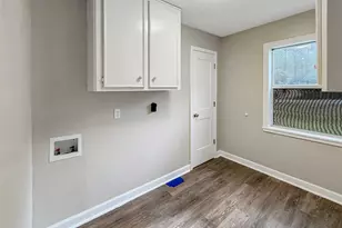 447 Pinehurst Dr, Brookeland, TX 75931 - Photo 25