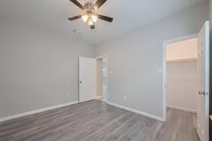 7981 St Louis St, Houston, TX 77028 - Photo 35