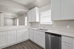 13773 Sunshine Peak Dr, Willis, TX 77318 - Photo 7