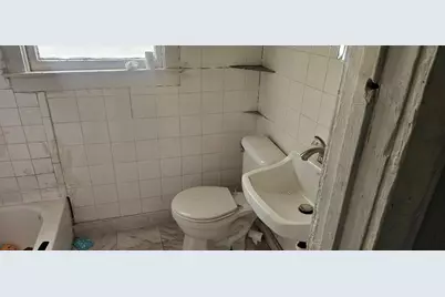 1411 McNeil Street, Houston, TX 77009 - Photo 7