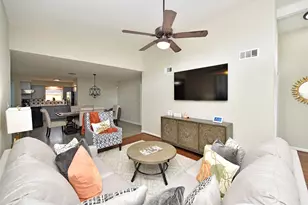 6330 Mobud Dr, Houston, TX 77074 - Photo 9