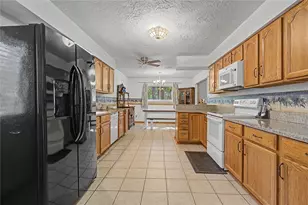 3774 Spring Dr, Huntsville, TX 77340 - Photo 15