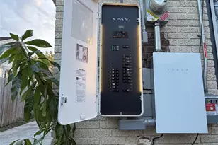 5221 Claremont St, Houston, TX 77023 - Photo 9