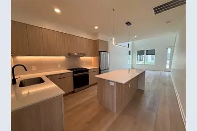 1941 Sawdust Road #124, The Woodlands, TX 77380 - Photo 5