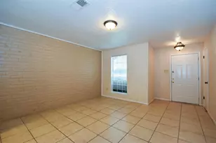 1524 Beaumont Rd, Baytown, TX 77520 - Photo 3