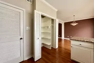 5849 Sugar Hill Dr, Houston, TX 77057 - Photo 11