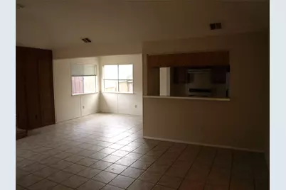 10806 Lynbrook Drive #b, Houston, TX 77042 - Photo 11