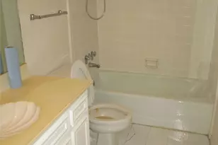 10806 Lynbrook Dr, Houston, TX 77042 - Photo 27